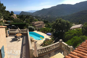 Villa piscine terrasse 4 chambres au Rayol Canadel sur mer